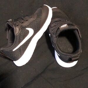 Nike Tanjun Little Kids Easy On Shoes